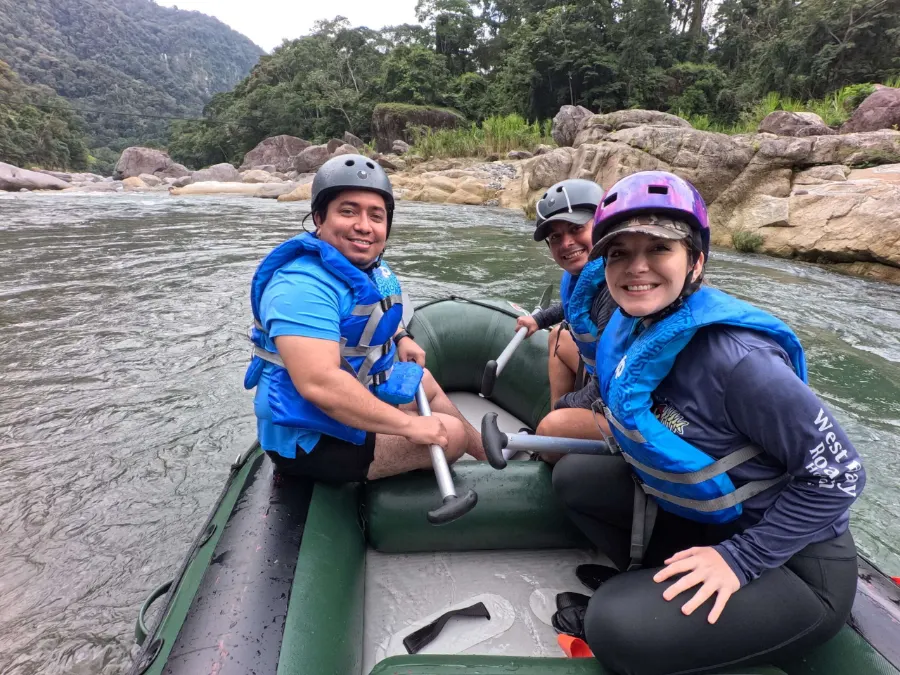 Whitewater rafting on the Rio Cangrejal